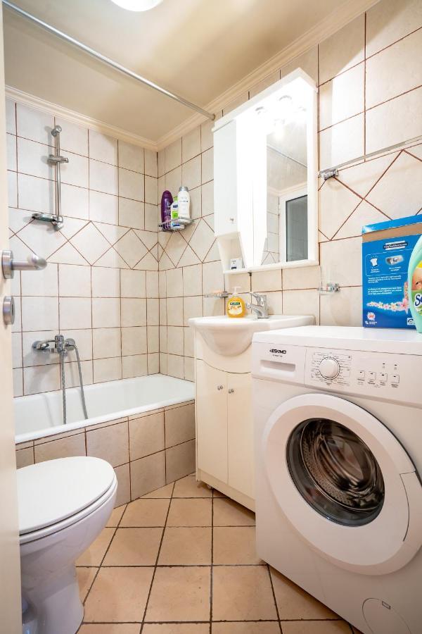 Victoria Train Station 1 Bedroom 5 Pers Atena Exterior foto